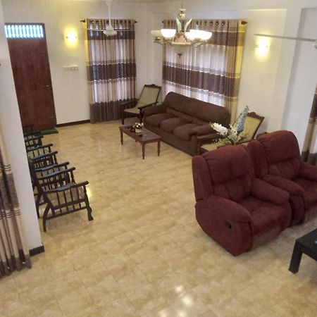 Sky Bloom Bed & Breakfast Homagama Dış mekan fotoğraf