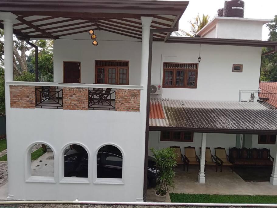 Sky Bloom Bed & Breakfast Homagama Dış mekan fotoğraf